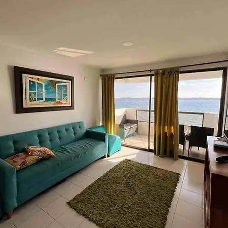 Charming Beachfront Apt With Sea View & Pool Apartamento Cartagena