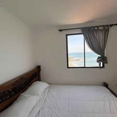 Charming Beachfront Apt With Sea View & Pool Cartagena