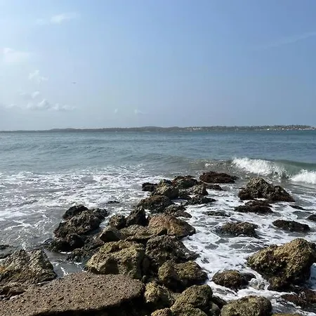 Charming Beachfront Apt With Sea View & Pool * Cartagena