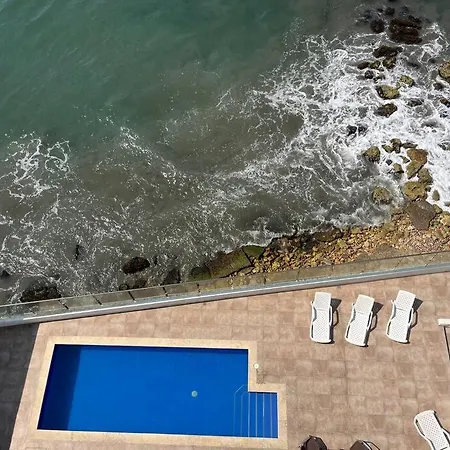 Charming Beachfront Apt With Sea View & Pool